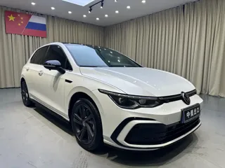 Volkswagen Golf 2023 купить из Китая, цена 2 235 000 ₽ — Suifenhe Auto