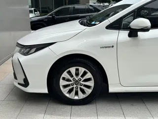 Toyota Corolla 2023 купить из Китая, цена 1 708 000 ₽ — Suifenhe Auto