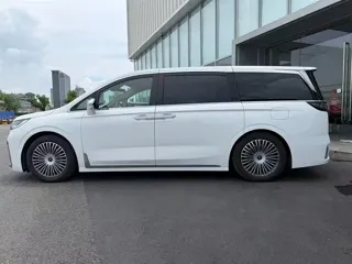 Voyah Dreamer 2025 купить из Китая, цена 6 464 000 ₽ — Suifenhe Auto