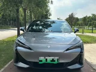 ARCFOX S 2025 купить из Китая, цена 3 223 000 ₽ — Suifenhe Auto