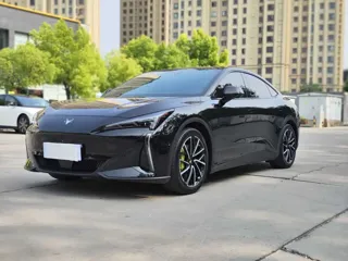 ARCFOX S 2025 купить из Китая, цена 3 568 000 ₽ — Suifenhe Auto