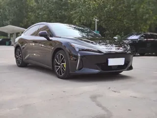 ARCFOX S 2025 купить из Китая, цена 3 568 000 ₽ — Suifenhe Auto