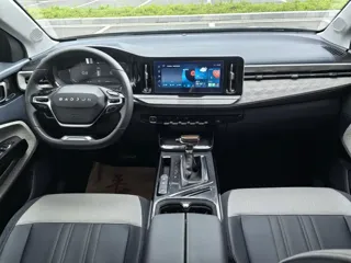 Baojun RM-5 2022 купить из Китая, цена 1 077 000 ₽ — Suifenhe Auto