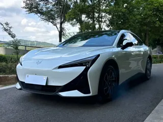 ARCFOX S 2025 купить из Китая, цена 3 436 000 ₽ — Suifenhe Auto