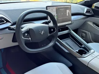ARCFOX S 2025 купить из Китая, цена 3 436 000 ₽ — Suifenhe Auto