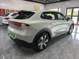 Deepal S05 2024 купить из Китая, цена 3 117 000 ₽ — Suifenhe Auto
