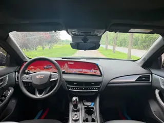 Cadillac CT5 2025 купить из Китая, цена 4 487 000 ₽ — Suifenhe Auto