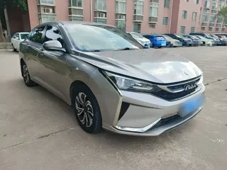Dongfeng Aeolus Yixuan 2021 купить из Китая, цена 1 172 000 ₽ — Suifenhe Auto