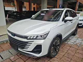 Bestune T77 2024