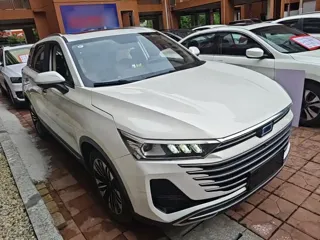 Bestune T77 2024 купить из Китая, цена 2 430 000 ₽ — Suifenhe Auto
