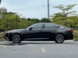 Cadillac CT5 2024 купить из Китая, цена 4 936 000 ₽ — Suifenhe Auto