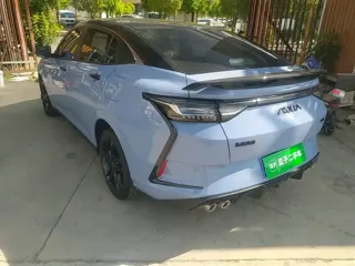 Dongfeng Aeolus Yixuan 2024 купить из Китая, цена 2 282 000 ₽ — Suifenhe Auto