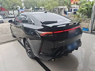 Dongfeng Aeolus Yixuan 2021 купить из Китая, цена 1 024 000 ₽ — Suifenhe Auto