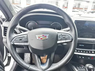 Cadillac CT5 2023 купить из Китая, цена 4 034 000 ₽ — Suifenhe Auto