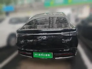 BYD 07 DM-i 2024 купить из Китая, цена 3 146 000 ₽ — Suifenhe Auto