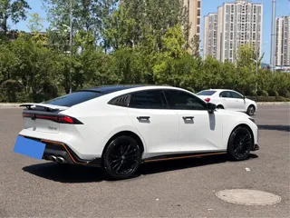 Changan UNI-V 2023 купить из Китая, цена 2 437 000 ₽ — Suifenhe Auto
