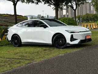 Changan UNI-V 2024 купить из Китая, цена 2 673 000 ₽ — Suifenhe Auto
