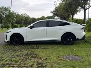 Changan UNI-V 2024 купить из Китая, цена 2 673 000 ₽ — Suifenhe Auto