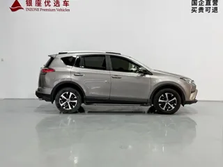Toyota RAV4 2019 купить из Китая, цена 2 014 000 ₽ — Suifenhe Auto