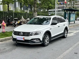 Volkswagen C-TREK 2018 купить из Китая, цена 1 266 000 ₽ — Suifenhe Auto