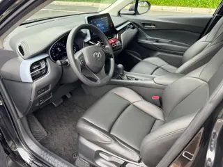 Toyota IZOA 2022 купить из Китая, цена 1 728 000 ₽ — Suifenhe Auto
