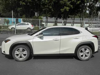 Lexus UX 2024 купить из Китая, цена 4 075 000 ₽ — Suifenhe Auto