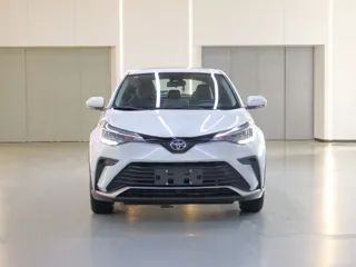 Toyota IZOA 2023 купить из Китая, цена 2 843 000 ₽ — Suifenhe Auto