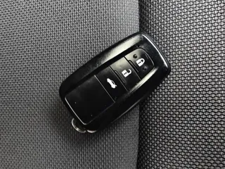 Toyota Levin 2022 купить из Китая, цена 1 602 000 ₽ — Suifenhe Auto