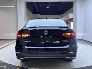 Volkswagen Lavida 2022 купить из Китая, цена 1 665 000 ₽ — Suifenhe Auto