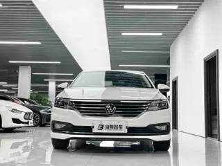 Volkswagen Lavida 2022 купить из Китая, цена 1 396 000 ₽ — Suifenhe Auto
