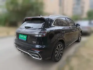Hongqi HS5 2023 купить из Китая, цена 4 031 000 ₽ — Suifenhe Auto