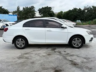 Geely Emgrand 2018 купить из Китая, цена 1 003 000 ₽ — Suifenhe Auto