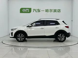Kia Stonic 2024 купить из Китая, цена 1 680 000 ₽ — Suifenhe Auto