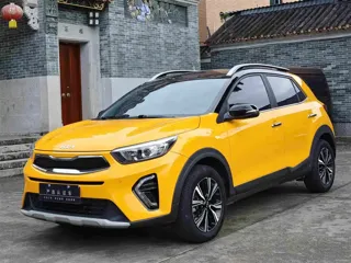 Kia Stonic 2022 купить из Китая, цена 1 376 000 ₽ — Suifenhe Auto