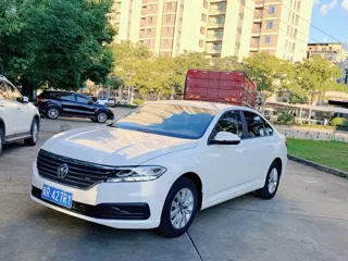 Volkswagen Lavida 2021 купить из Китая, цена 1 124 000 ₽ — Suifenhe Auto