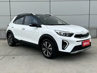 Kia Stonic 2024 купить из Китая, цена 1 738 000 ₽ — Suifenhe Auto