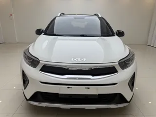 Kia Stonic 2022 купить из Китая, цена 1 493 000 ₽ — Suifenhe Auto