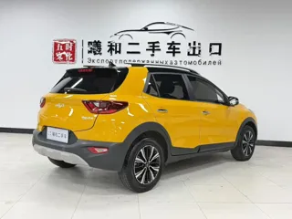Kia Stonic 2023 купить из Китая, цена 1 816 000 ₽ — Suifenhe Auto