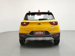 Kia Stonic 2020 купить из Китая, цена 1 173 000 ₽ — Suifenhe Auto