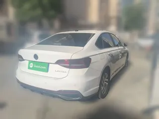 Volkswagen Lavida 2025 купить из Китая, цена 1 727 000 ₽ — Suifenhe Auto