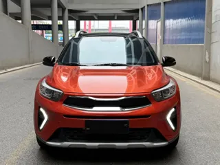 Kia Stonic 2023 купить из Китая, цена 1 428 000 ₽ — Suifenhe Auto