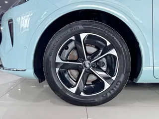 Shangjie H5 2026 купить из Китая, цена 3 843 000 ₽ — Suifenhe Auto