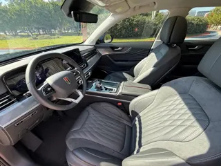 Hongqi HS5 2024 купить из Китая, цена 3 460 000 ₽ — Suifenhe Auto