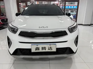 Kia Stonic 2023 купить из Китая, цена 1 719 000 ₽ — Suifenhe Auto