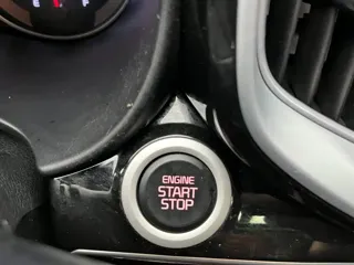 Kia Stonic 2021 купить из Китая, цена 1 462 000 ₽ — Suifenhe Auto