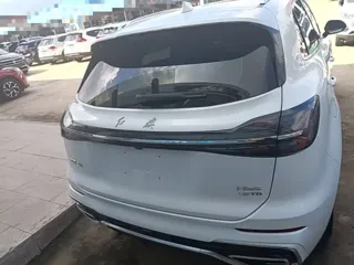 Hongqi HS5 2024 купить из Китая, цена 3 379 000 ₽ — Suifenhe Auto
