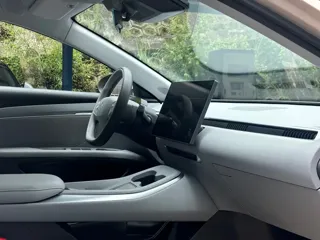 XPeng MONA M03 2025 купить из Китая, цена 3 244 000 ₽ — Suifenhe Auto