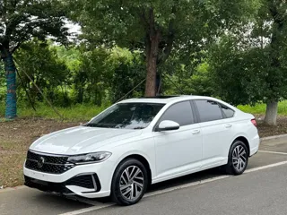Volkswagen Lavida 2025 купить из Китая, цена 1 872 000 ₽ — Suifenhe Auto