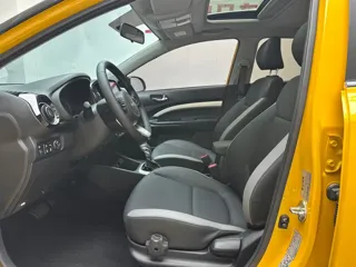 Kia Stonic 2022 купить из Китая, цена 1 350 000 ₽ — Suifenhe Auto
