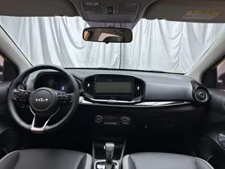 Kia Stonic 2022 купить из Китая, цена 1 350 000 ₽ — Suifenhe Auto